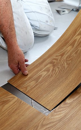 http://Vinyl%20Plank%20Flooring%20Installation%20Milwaukee